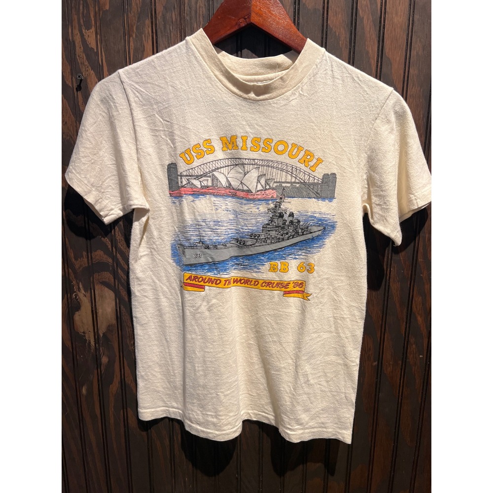 Vintage 1986 USS Missouri BB-63 Around the World Cruise T-Shirt Cream Small